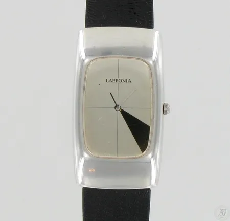 Hopearannekello nahkarannekkeella, Lapponia timeless quartz, 925, Design
Poul Havgaard, koko 41x24mm,
