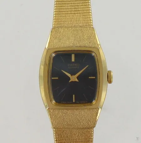 Naisten teräsrannekello Seiko Quartz, Ø 17mm, paristo loppu