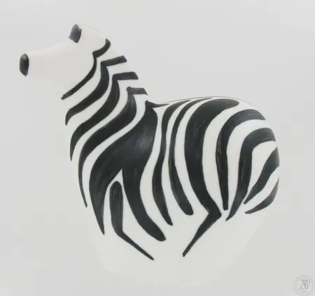 Eläinfiguuri, Arabia, Lillemor Mannerheim-Klingspor, WWF, korkeus 145mm.