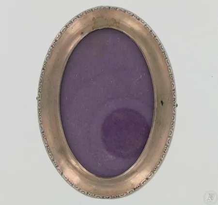 Vialliset taulunkehykset, korkeus 110mm, 830br, paino 55,1g Paino: 55,1 g