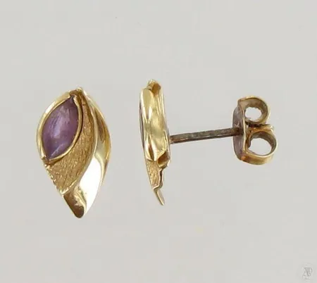 Kivikorvakorut, korkeus 12mm, 585br, paino 1,4g Paino: 1,4 g