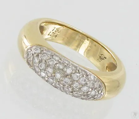 Timanttisormus 40xn.0.005-0.01ct, koko 16½, 750, paino 7,7g Paino: 7,7 g