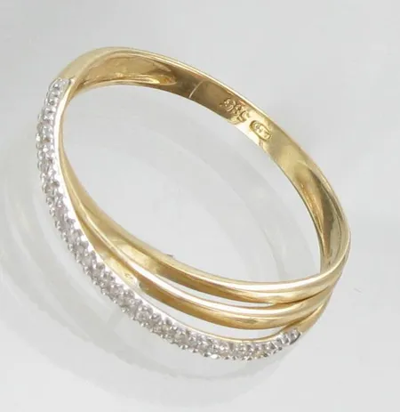 Timanttisormus 20xn.0.005ct, koko 18½, 585, paino 2,0g Paino: 2   g