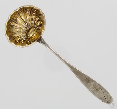 Sirotinlusikka, kaiverrettu, 813, paino 22,8g Paino: 22,8 g