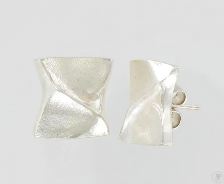 Korvanapit Lapponia, korkeus 15mm, 925, paino 7,0g Paino: 7   g