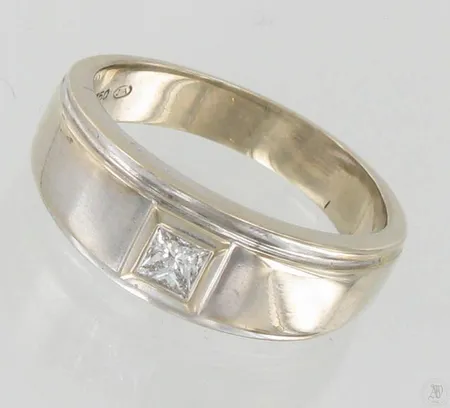 Timanttisormus 1xn.0.26ct, koko 18½, 750 valkokulta, paino 6,2g Paino: 6,2 g