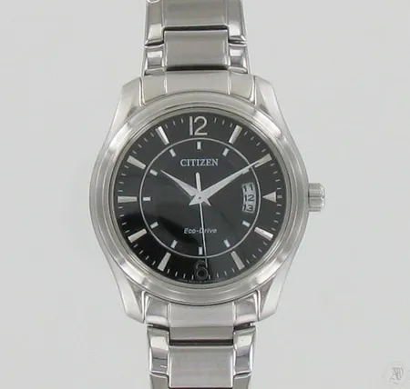 Miesten teräsrannekello Citizen Eco-Drive päivyri, Ø 41mm, laatikko.