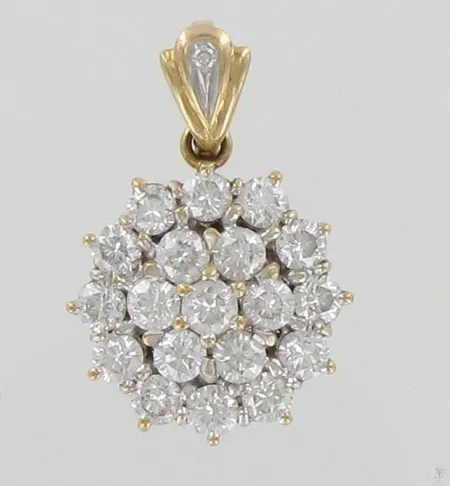 Timanttiriipus 19xn.0.11-0.14ct ja 1xn.0.01ct, 585, paino 3,6g Paino: 3,6 g