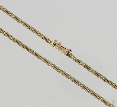 Kaulaketju, pituus 51cm, lukko löystynyt, käytön jälkiä, 585, paino 11,3g Paino: 11,3 g