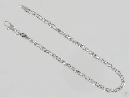 Ranneketju, pituus 190mm, 585 valkokulta, paino 2,8g Paino: 2,8 g
