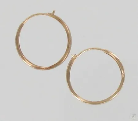Vialliset korvarenkaat, Ø 15mm, 585, paino 0,4g Paino: 0,4 g