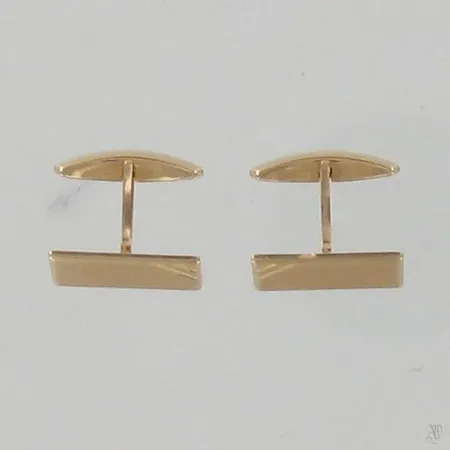 Kalvosinnapit, 585, paino 3,6g Paino: 3,6 g