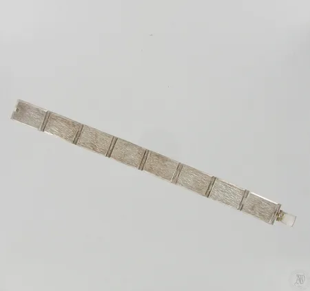 Rannekoru, pituus 188mm, Hopeakeskus Oy, 925, paino 45,3g Paino: 45,3 g