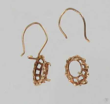 Korvakorut, vialliset, 585, paino 1,2g Paino: 1,2 g