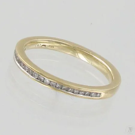 Timanttisormus 22xn.0.005ct, koko 15¾, 585, todistus, paino 1,9g Paino: 1,9 g