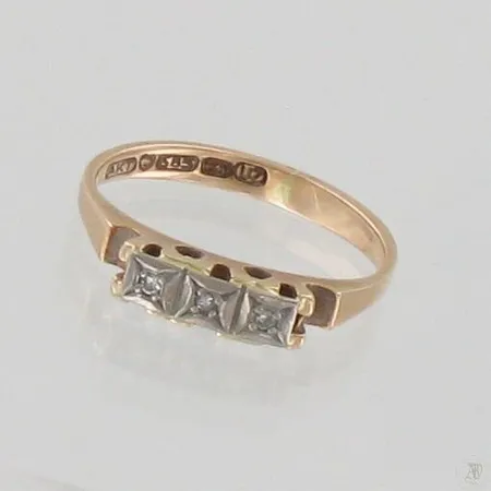 Timanttisormus 3xn.0.005ct, koko 16½, 585, paino 2,3g Paino: 2,3 g