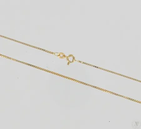 Venetsiakaulaketju, pituus 42cm, 585, paino 3,4g Paino: 3,4 g