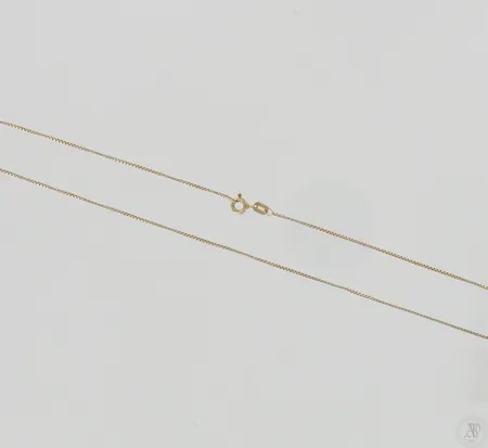 Viallinen venetsiakaulaketju, pituus 58cm, 585, paino 2,3g Paino: 2,3 g