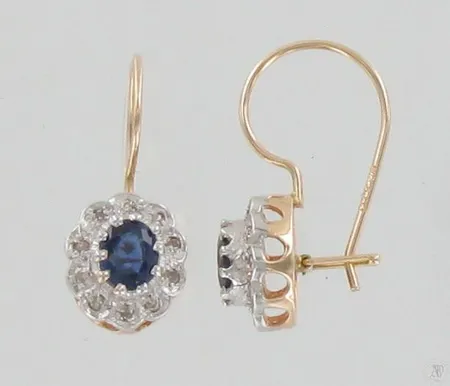 Sinisafiirikorvakorut timanteilla 20xn.0.005ct, korkeus 20mm, 585br kelta- ja valkokulta, paino 2,0g Paino: 2   g
