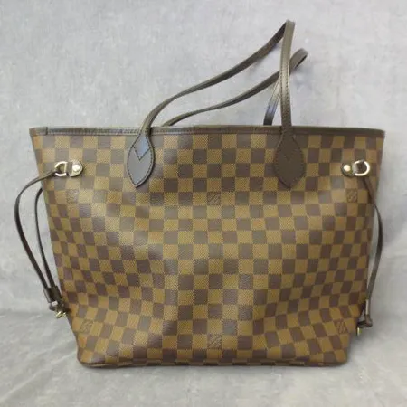 Käsilaukku Louis Vuitton, N51105 Neverfull mm damier, ostokuitti ja suojapussi, sisäpinnassa tahroja