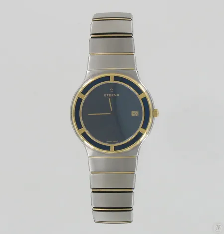 Teräsrannekello Eterna, D902, 156/161 4294 47, quartz, taulun Ø 33mm, hihnan pituus 190mm, taulussa halkeama, paristo loppunut