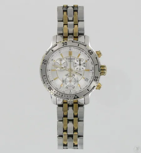 Teräsrannekello Tissot 1853, T067417A, quartz, taulun Ø 42mm, hihnan pituus 195mm, kehässä naarmuja, paristo loppunut