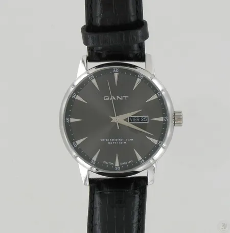 Teräsrannekello Gant, quartz, taulun Ø 44mm, hihnan pituus 210mm