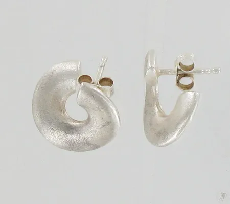 Korvakorut, korkeus 15mm, 925, paino 5,9g Paino: 5,9 g