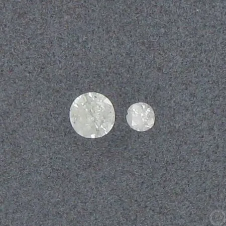 Kaksi viallista irtotimanttia 1xn.0.05ct ja 1xn.0.20.