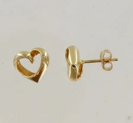Korvakorut, korkeus 10mm, 585, paino 1,7g Paino: 1,7 g