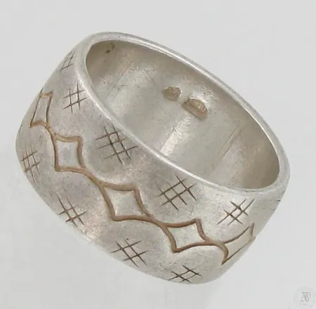 Sormus, Kalevala Koru, koko 18½, 925, paino 9,2g Paino: 9,2 g