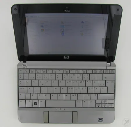 Laptop HP Mini 2133, näyttö 9", laturi ja verkkojohto