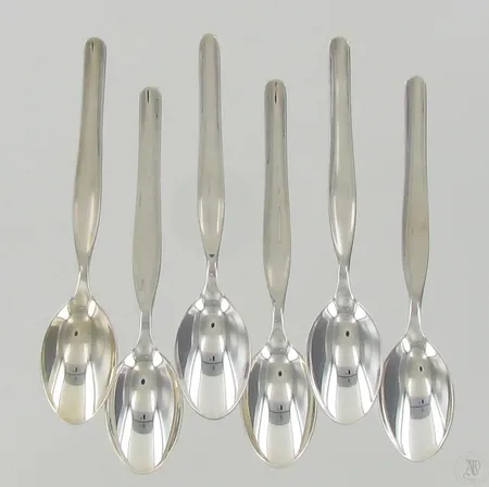 Kuusi kahvilusikkaa, Tapio, kaiverrettuja, 830-925, paino 80,7g