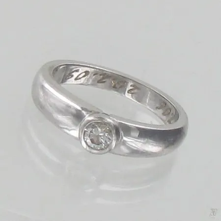 Timanttisormus 1xn.0.15ct, kaiverrettu, koko 17, 585 valkokulta, paino 5,8g