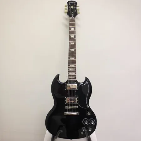 Sähkökitara Epiphone SG Pro, mikrofoneissa push/pull -kelan puolitusmahdollisuus, pehmeä kantolaukku. Nouto ainoastaan myymälästä.