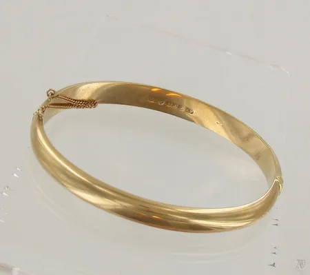 Rannerengas, Ø 64mm, käytön jälkiä, 585br, 14,5g Paino: 14,5 g