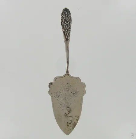 Kakkulapio, pituus 180mm, vuodelta 1955, 813, paino 31,1g Paino: 31,1 g