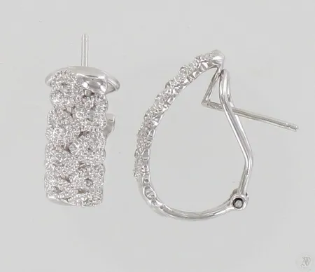 Timanttikorvakorut 16xn.0.005ct, korkeus 20mm, 375br valkokulta, paino 5,3g Paino: 5,3 g