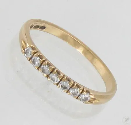 Timanttisormus 7xn.0.005ct, koko 17, 750, paino 1,9g Paino: 1,9 g