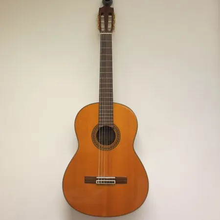 Akustinen kitara Yamaha CG151S, pehmeä laukku, Nouto ainoastaan myymälästä.