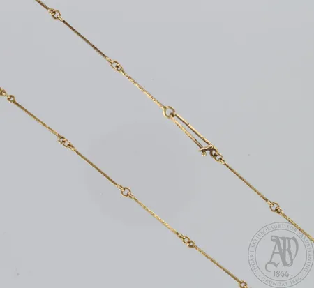 Kaulaketju, pituus 44cm, 585, paino 5,6g Paino: 5,6 g