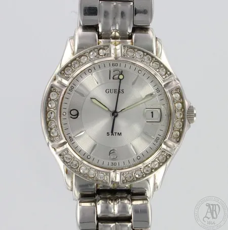 Teräsrannekello Guess, quartz: paristo loppunut, taulun Ø 35mm, rannekkeen pituus 170mm