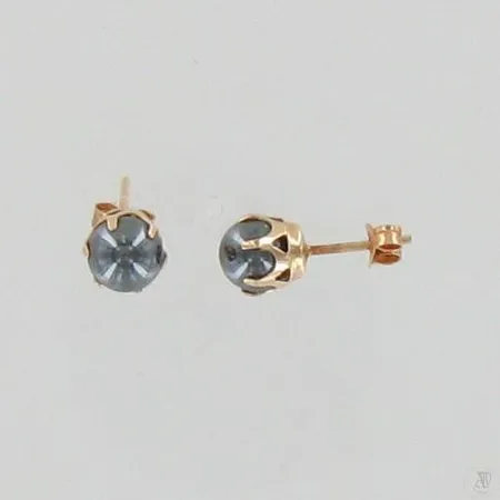 Helmikorvakorut, Ø 6mm, 585br, paino 1,9g Paino: 1,9 g
