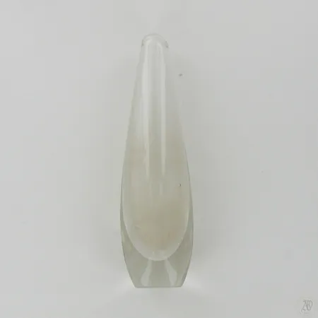 Lasimaljakko, Humppila, signeeraus Mikko Helander, korkeus 17,5cm, noin 3mm:n lohkeama pohjassa.