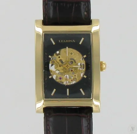 Teräsrannekello Leijona, automaatti, taulun mitat 47x32mm, hihnan pituus 210mm