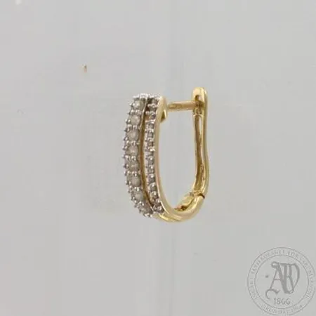 Timanttikorvakoru 8xn.0.01ct ja 28xn.0.005ct, korkeus 16mm, 585, paino 1,5g Paino: 1,5 g