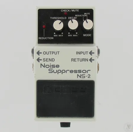 Efektipedaali Boss Noise suppressor NS-2, laatikko, virtalähde ei kuulu pakettiin