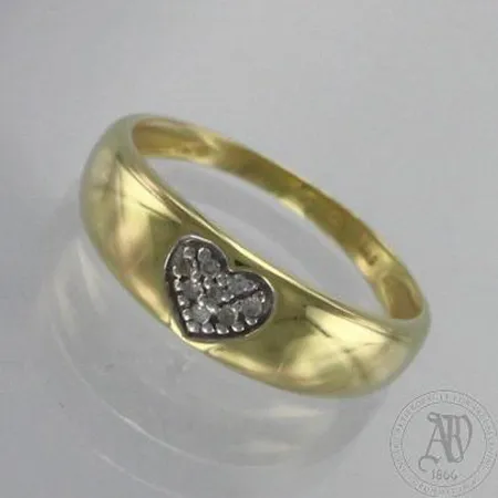 Timanttisormus 8x0.005ct, koko 16, 585, paino 1,7g Paino: 1,7 g