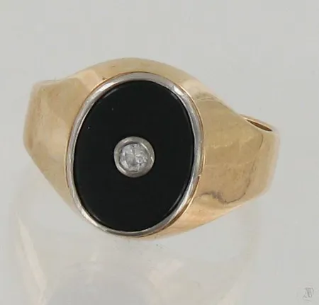 Timanttisormus kivellä 1xn.0.05ct, koko 20, 585br, paino 6,6g Paino: 6,6 g