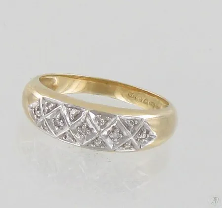 Timanttisormus 13xn.0.005ct, koko 17¼, 585, paino 2,9g Paino: 2,9 g